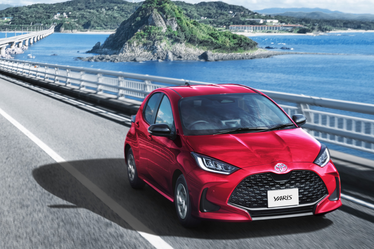 yaris_top_img05