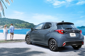 【モデル入り素材】Z（ハイブリッド・2WD）