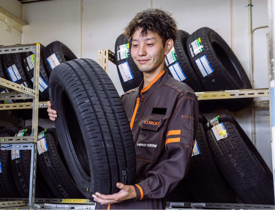 インタビュー中・勤務中の画像