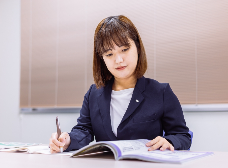 商品知識を学ぶ研修