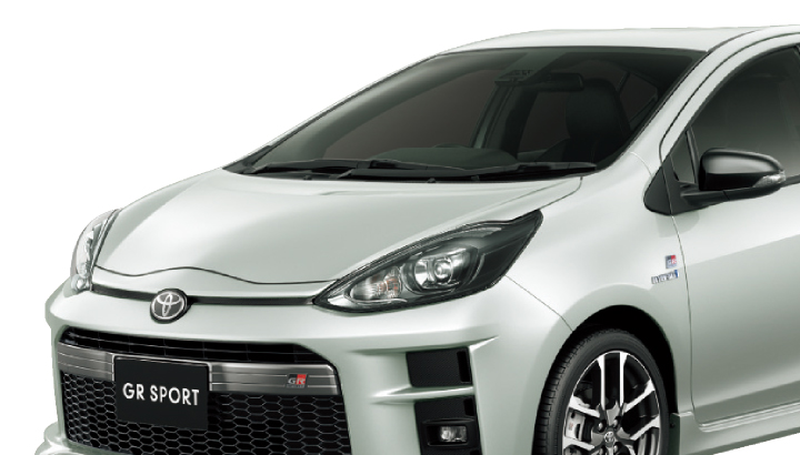 Photo：ノア Si“GR SPORT”。ボディカラーのホワイトパールクリスタルシャイン〈070〉（32,400円）はメーカーオプション