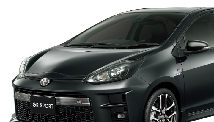 Photo：ノア Si“GR SPORT”。ボディカラーはシルバーメタリック〈1F7〉